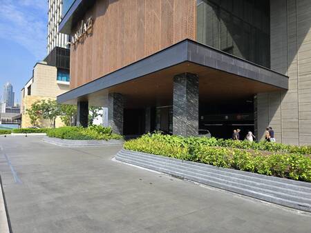 แอนดาซ วันแบงค็อก ANDAZ ONE BANGKOK โรงแรม